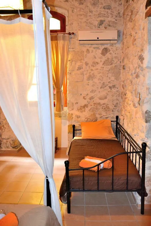 Minares Traditional Houses 3*, Rethymno (Crete)